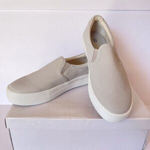 Womens Loafers Size 6.5 Gray Perforated Slip On Comfortable Casual Flat Shoes